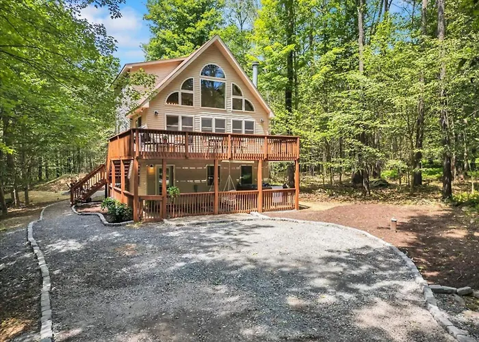 Chalet Lake, Movie Theater, Hot Tub, Arcade