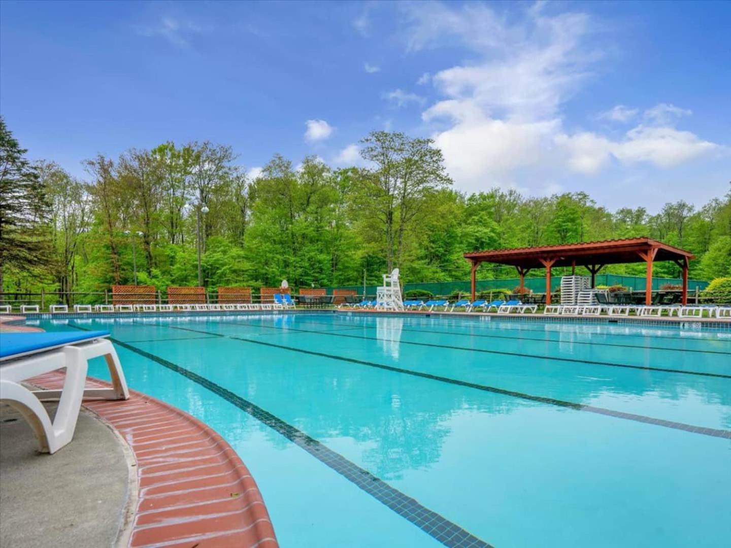 Chalé Lake, Movie Theater, Hot Tub, Arcade