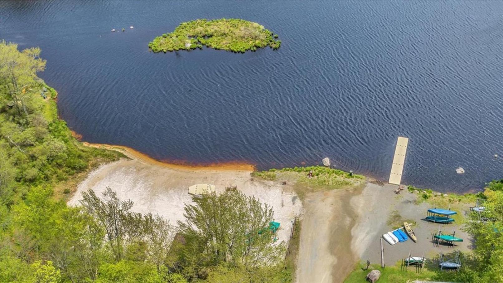 Lake, Movie Theater, Hot Tub, Arcade * Gouldsboro