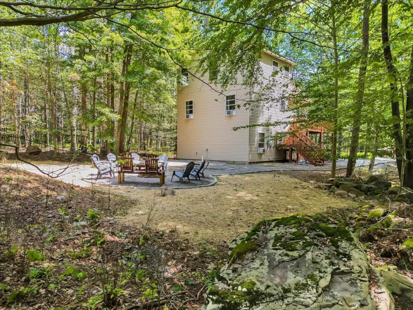 Lake, Movie Theater, Hot Tub, Arcade * Gouldsboro
