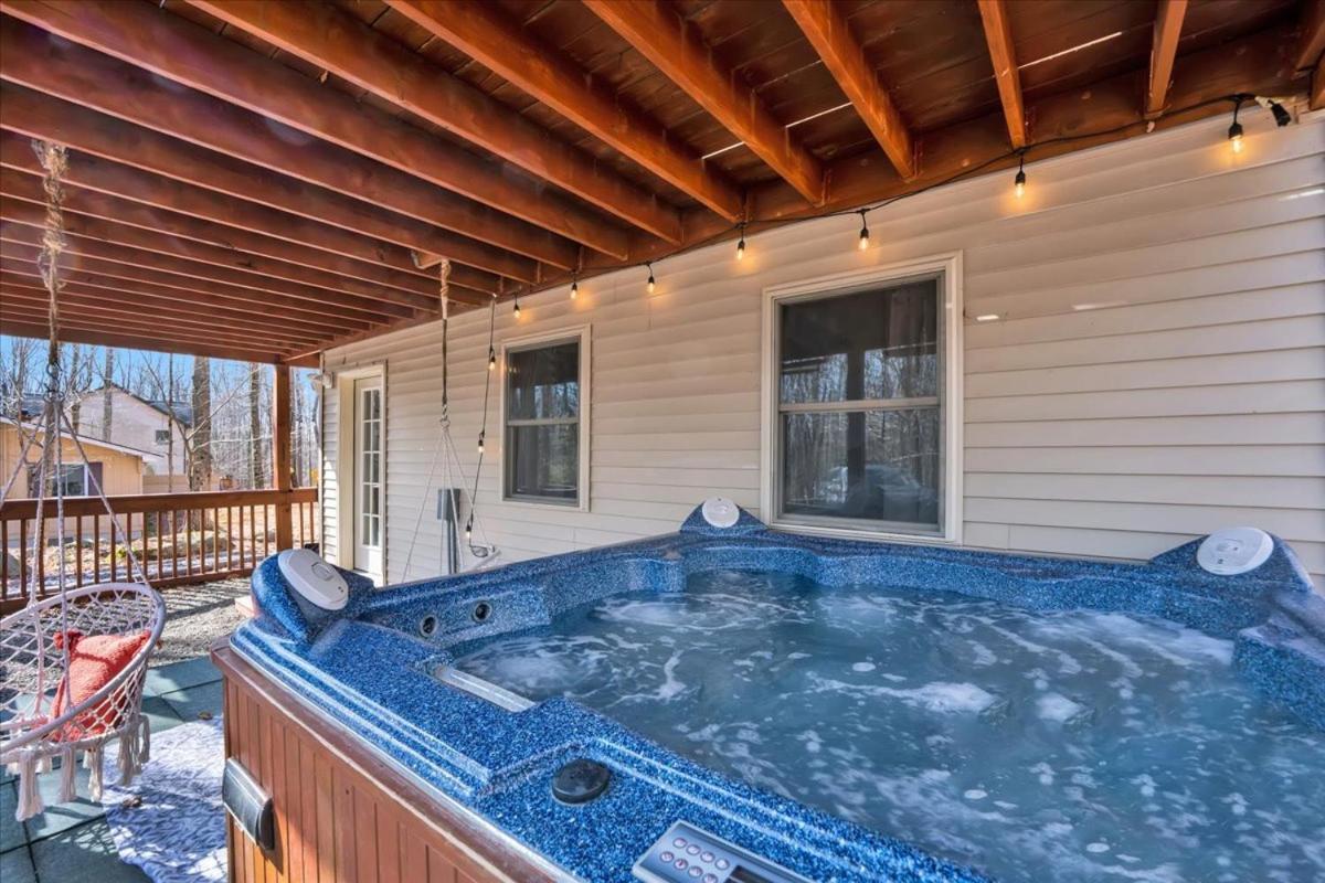 Chalé Lake, Movie Theater, Hot Tub, Arcade