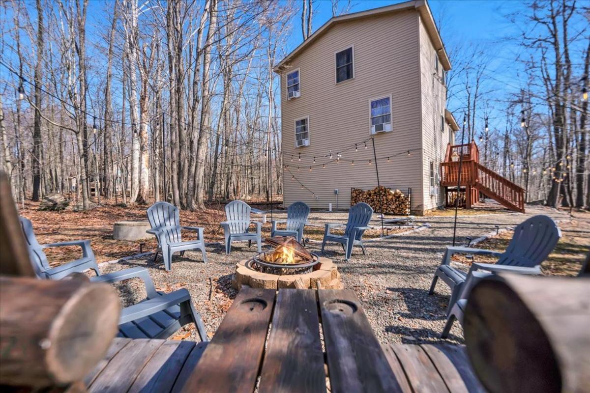 Lake, Movie Theater, Hot Tub, Arcade Chalé *