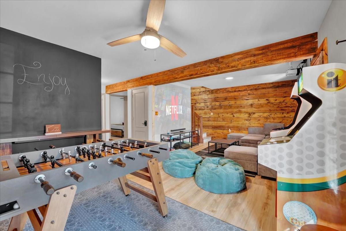 Lake, Movie Theater, Hot Tub, Arcade * Gouldsboro